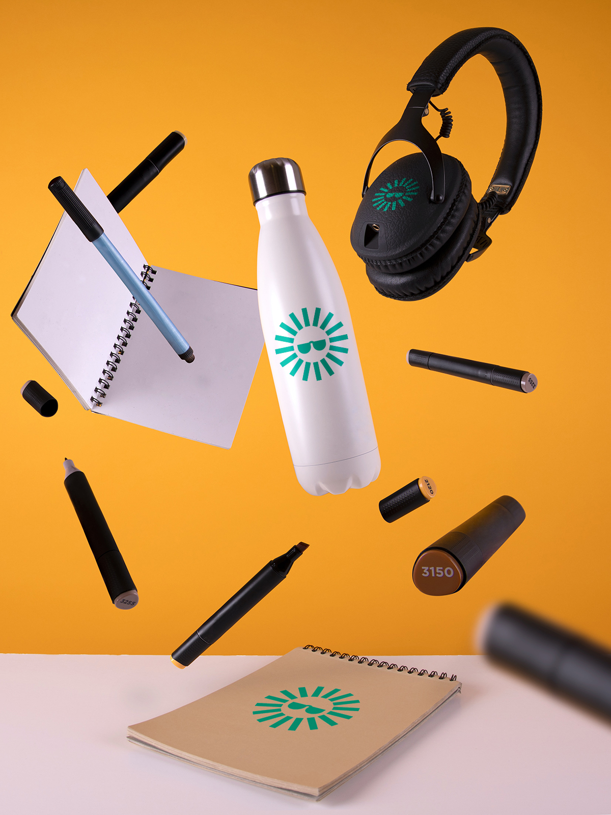 promo-items-falling-mocked_1600x72dpi